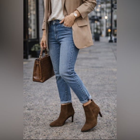 Shoes - Brown Suede Ankle Boots Size 8 m